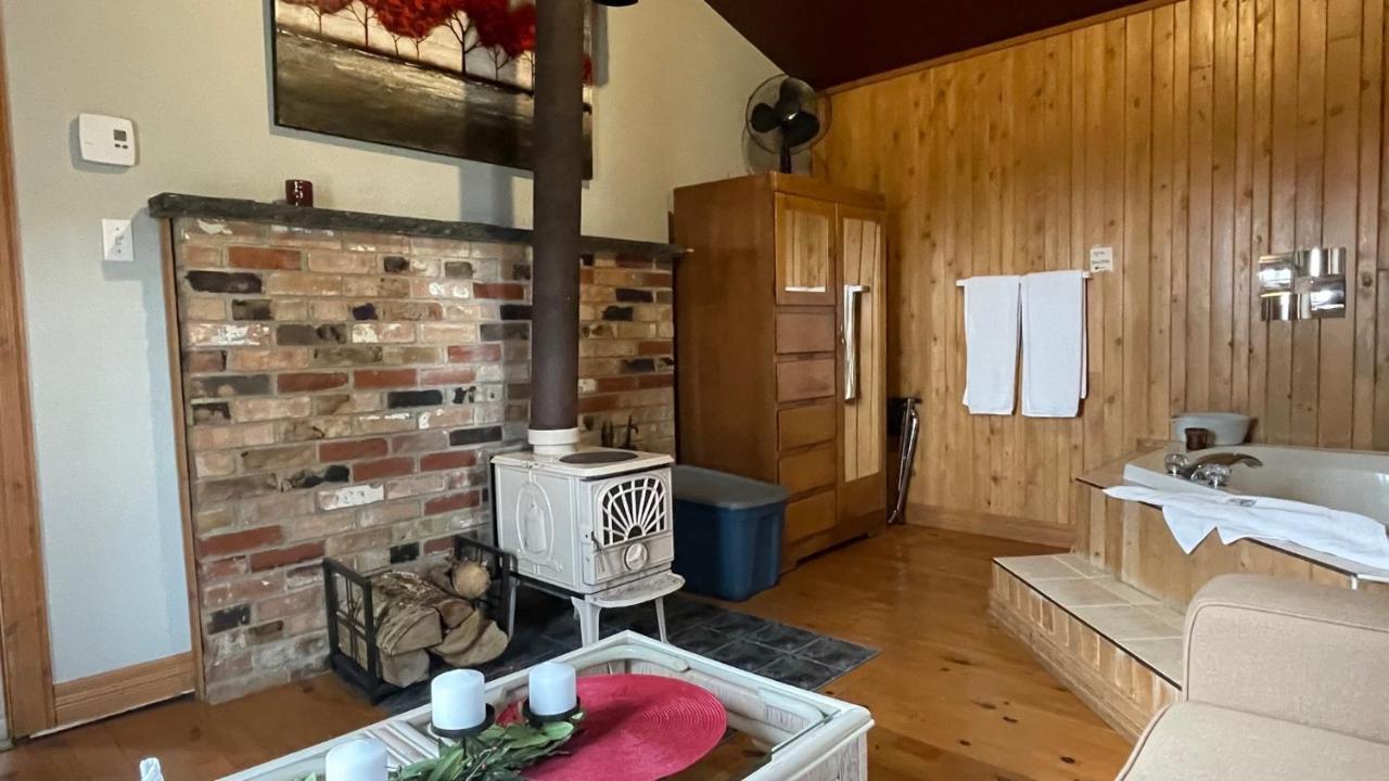 Auberge Et Chalets Sur Le Lac Lac-Mégantic Εξωτερικό φωτογραφία